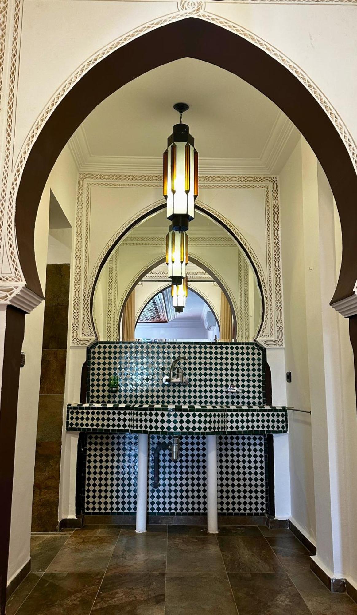 Nomadz Palace Touggana 外观 照片