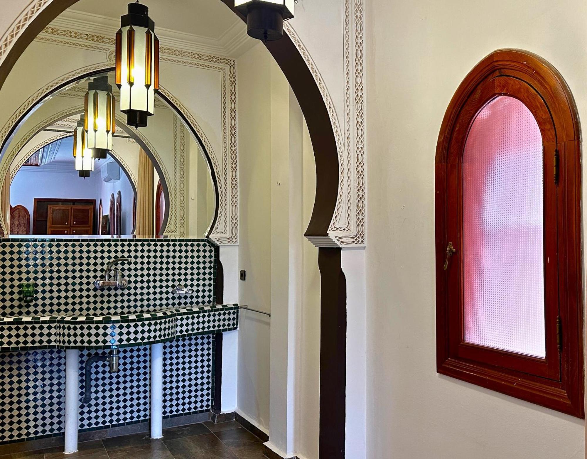 Nomadz Palace Touggana 外观 照片
